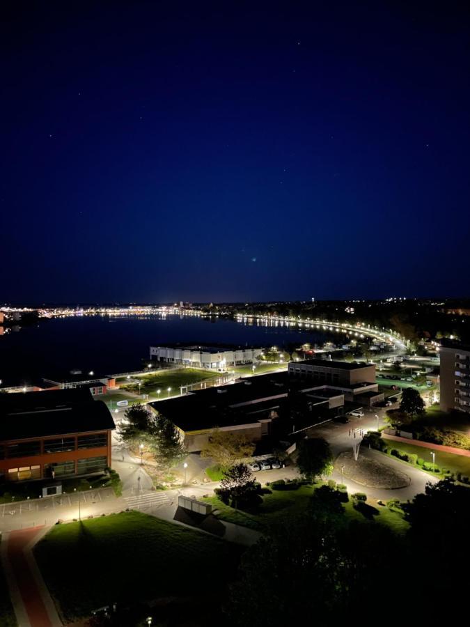 Derzeit Beliebt - Phaenomenaler Ausblick Auf Binnen- Und Ostsee Heiligenhafen Exterior foto