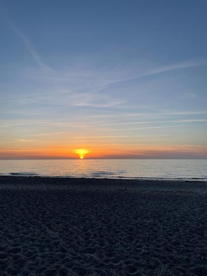 Derzeit Beliebt - Phaenomenaler Ausblick Auf Binnen- Und Ostsee Heiligenhafen Exterior foto